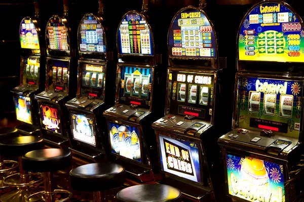 okta Dadu Online draw interface showing number selection and payout table